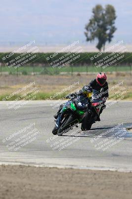 media/May-25-2025-Lets Ride (Sun) [[0ff033e448]]/C Group/1140am (Grapevine)/